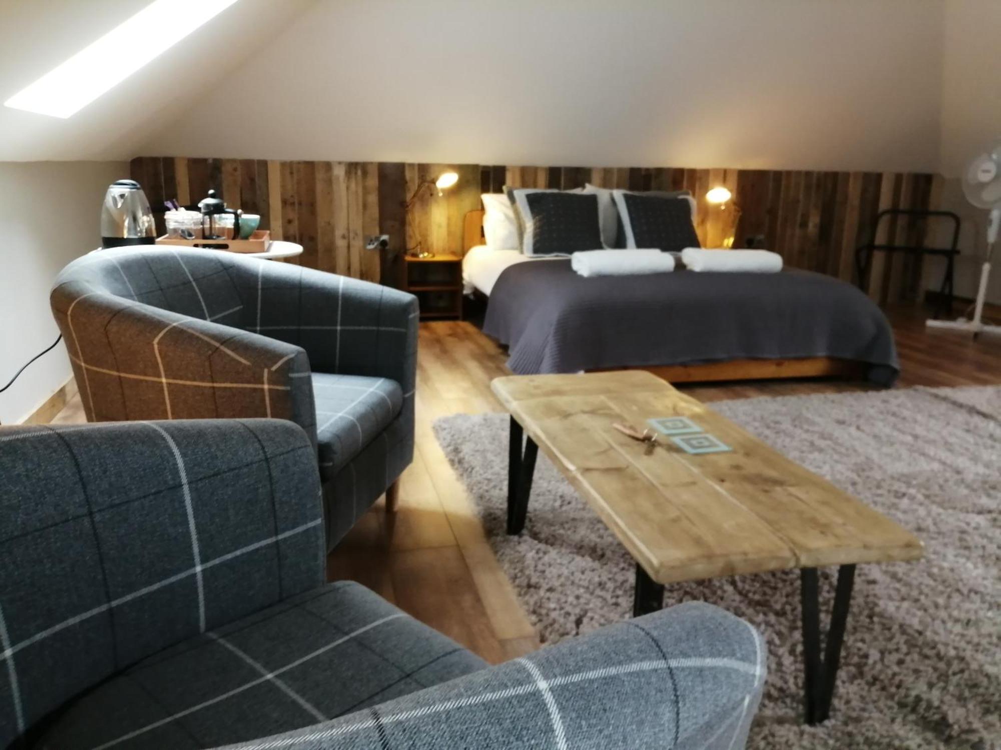 Worth House 3*